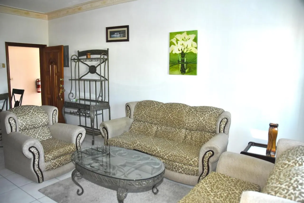 Embassy Deluxe Apartment Kingston
